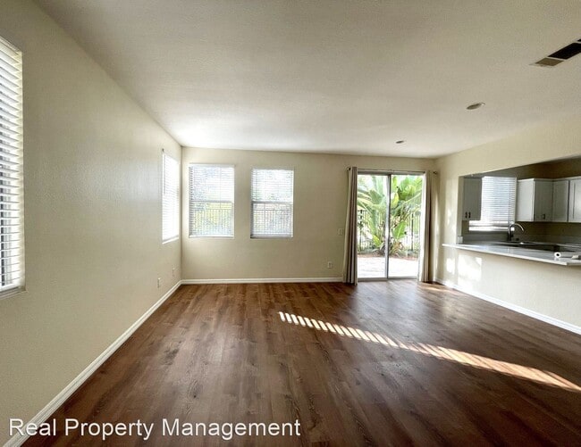 Building Photo - 3 br, 2.5 bath House - 206 Inez Way