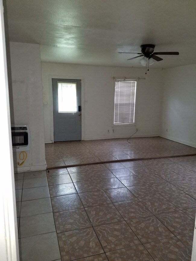 Foto del edificio - 3635 Greenbriar Dr