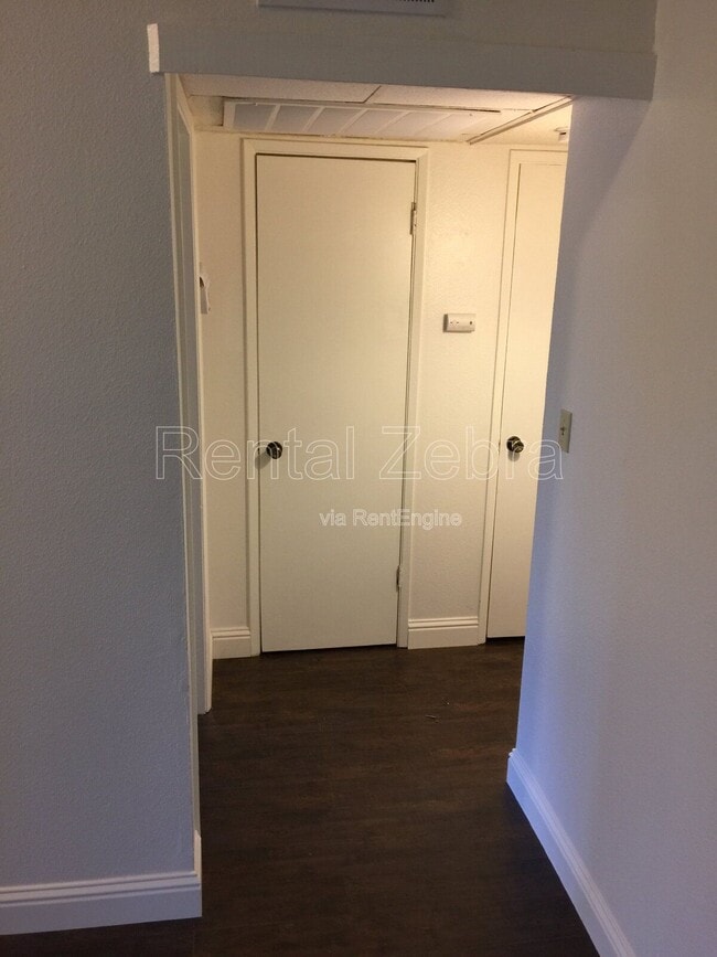 Building Photo - 1313 Floyd Ave