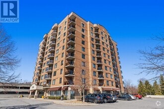 Building Photo - 314-314 Central Park Dr