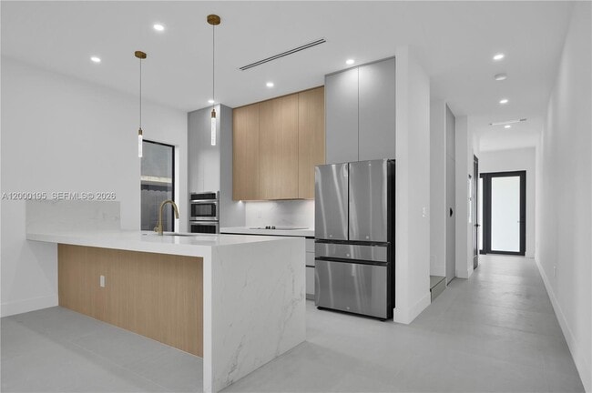 Foto del edificio - 5116 NW 3rd Ave