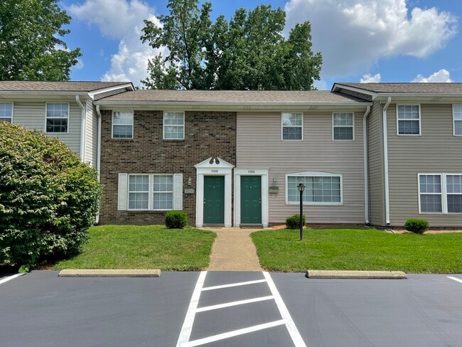 Townhomes - Glenview Apartments