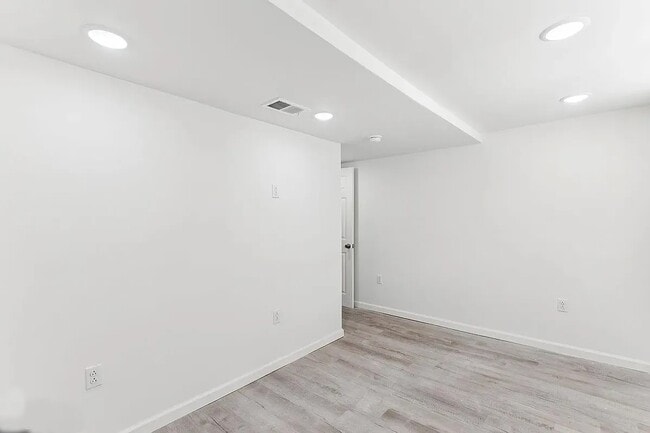 Foto del edificio - 507 S 63rd St