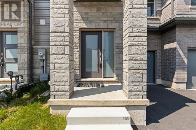 Building Photo - 103 Acacia Rd
