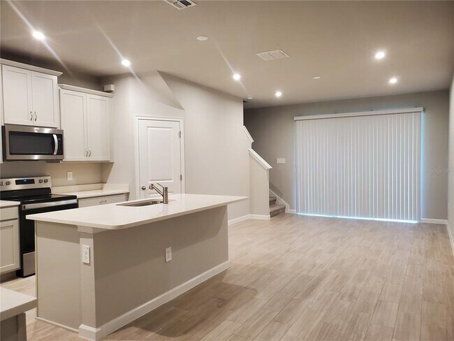 Foto del edificio - 26128 Fantasy Sky Ln