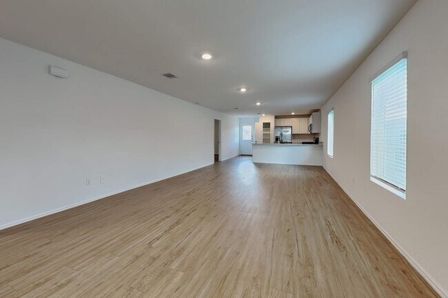 Building Photo - 18811 Charter Elm Dr