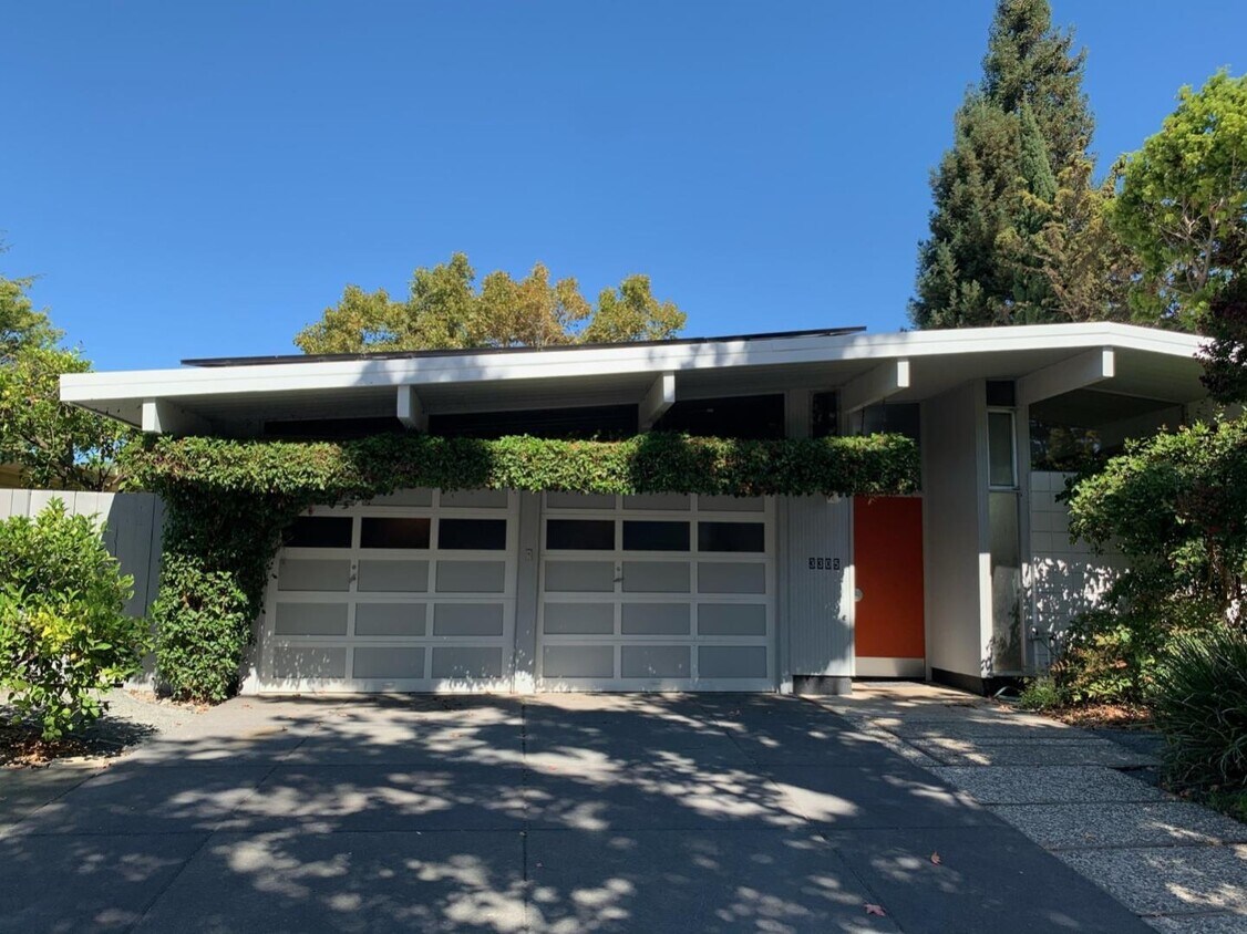 Foto principal - 3305 Middlefield Rd