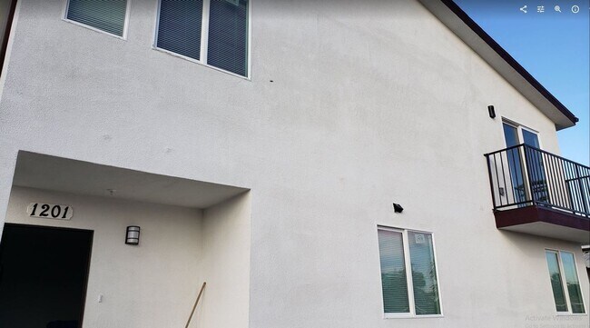 Building Photo - 83(1201)