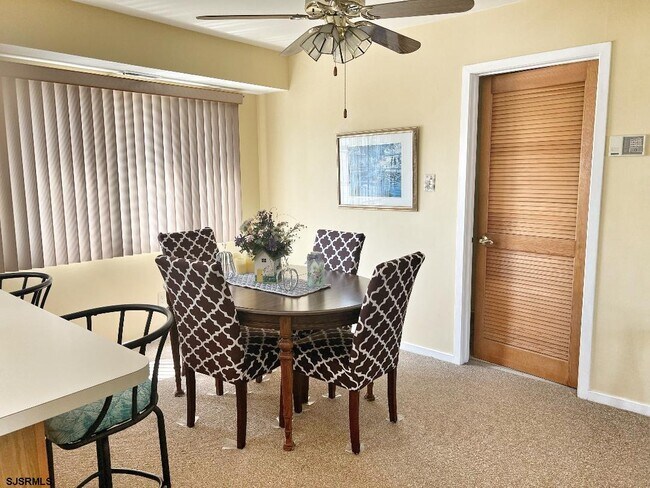 Foto del edificio - 426 Canterbury Ct