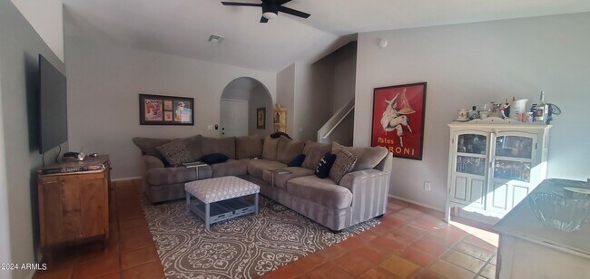 Foto del edificio - 4209 E Liberty Ln