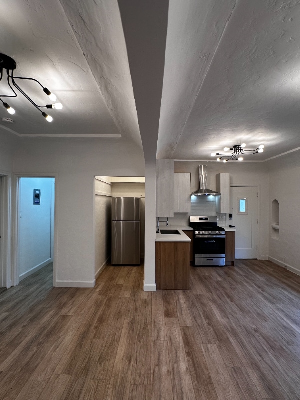 Building Photo - 1871 Pacific Ave