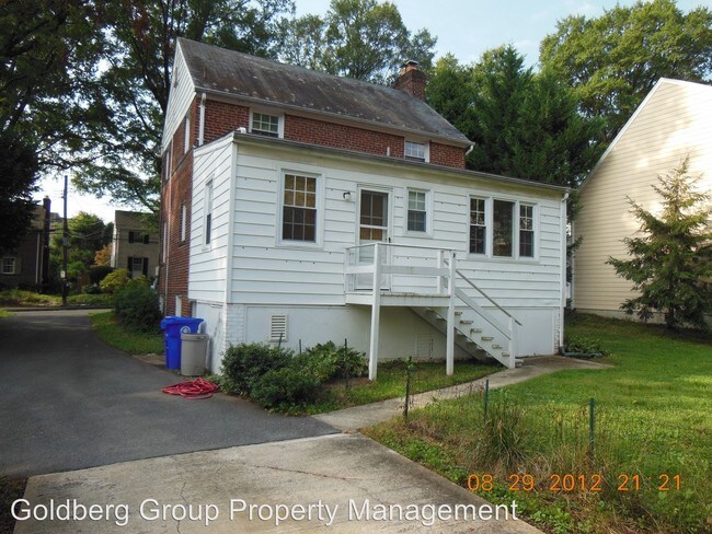 Building Photo - 4613 Cheltenham Dr