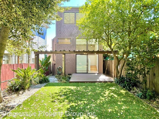 Foto del edificio - 3 br, 2 bath House - 418 Pennsylvania Street