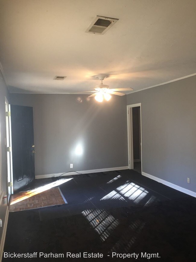 Foto del edificio - 3 br, 1 bath House - 5360 Rodgers Drive