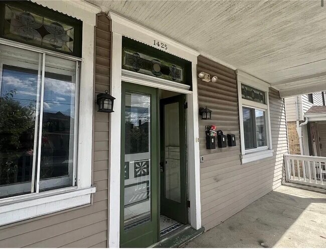Foto del edificio - 1425 Methyl St