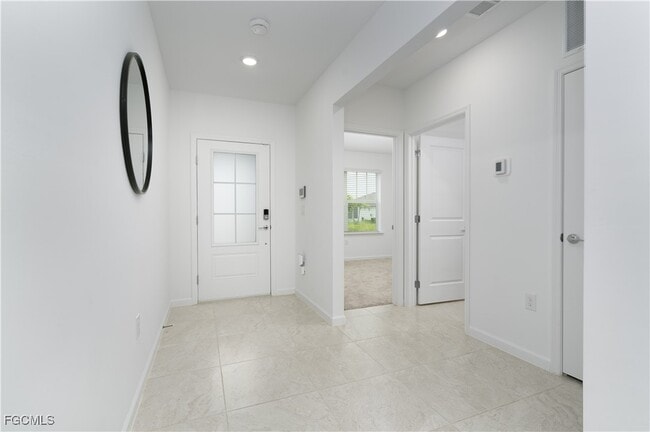 Building Photo - 42428 Cascade Dr