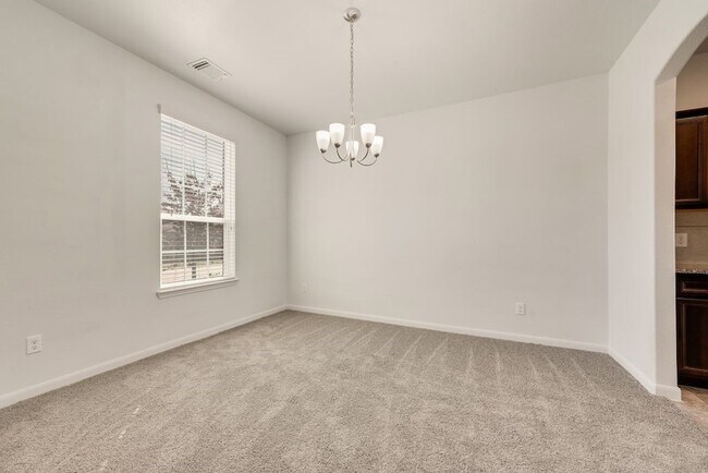 Foto del edificio - 9245 Switchgrass Ln