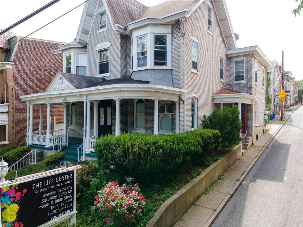 220 N 4th St Unit Apt 2, Allentown, PA 18102 Room for Rent in