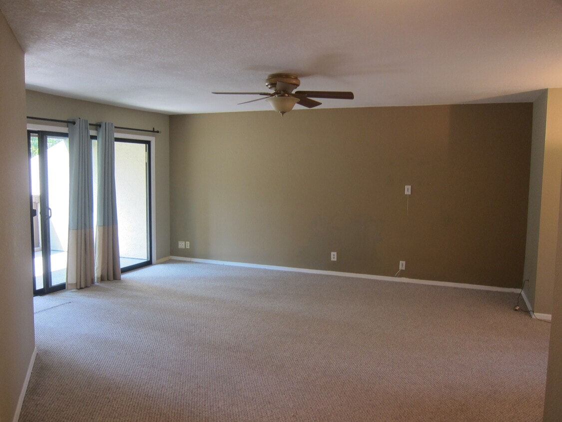 999 Evelyn Ter W Unit 20, Sunnyvale, CA 94086 Condo for Rent in