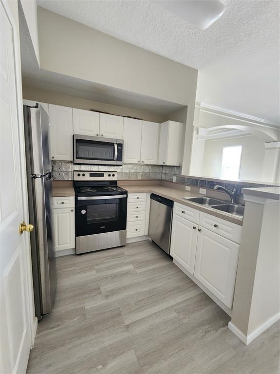 Foto del edificio - 233 Goldenrain Dr