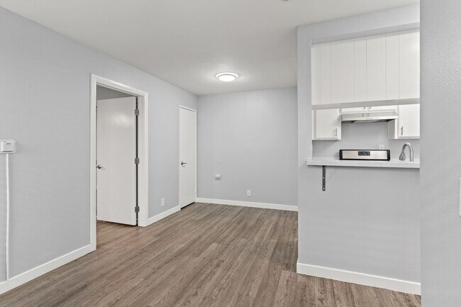 Foto del edificio - 533 E 11th St