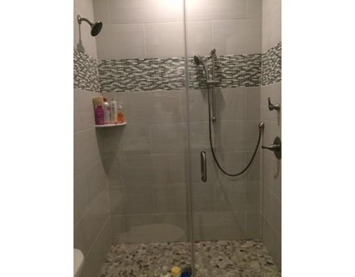 Foto del edificio - 637 E 1st St