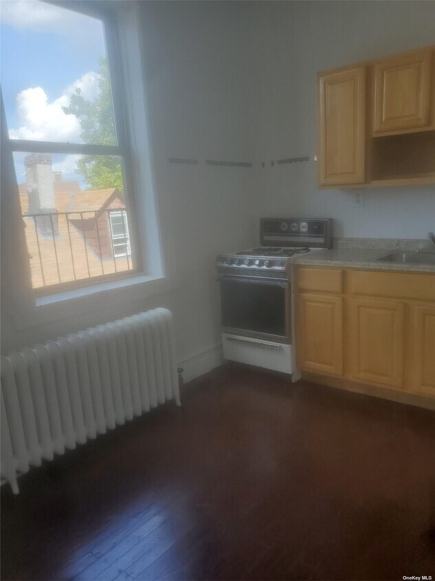 Foto del edificio - 87-32 123rd St
