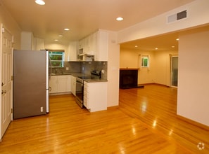 Building Photo - 11335 Avenida Del Gato