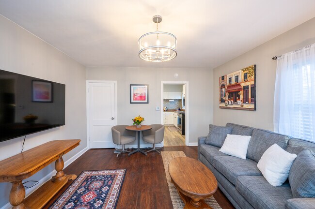 Foto del edificio - 1120 N Dearborn St