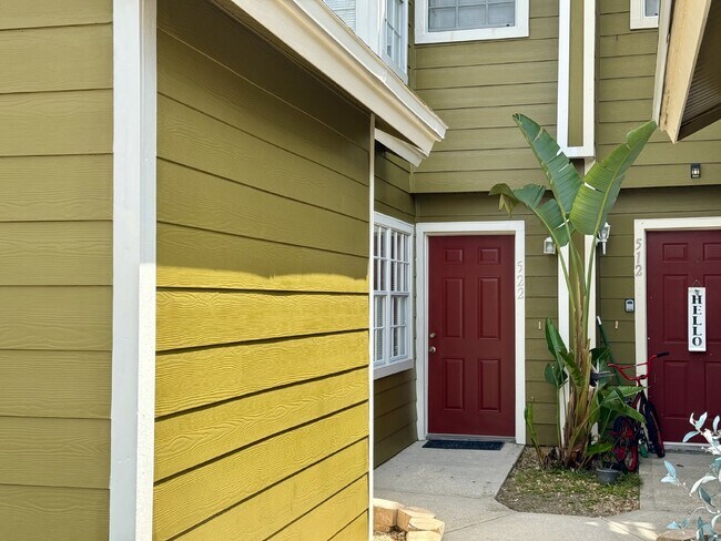 Foto del edificio - Fully renovated Townhome for Rent in Davenport, FL