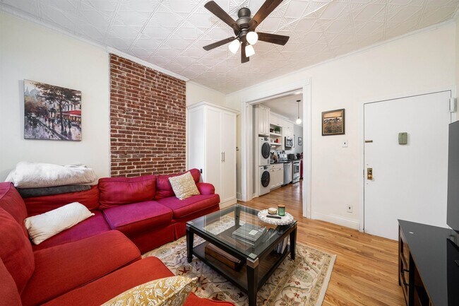 Foto del edificio - 839 Willow Ave