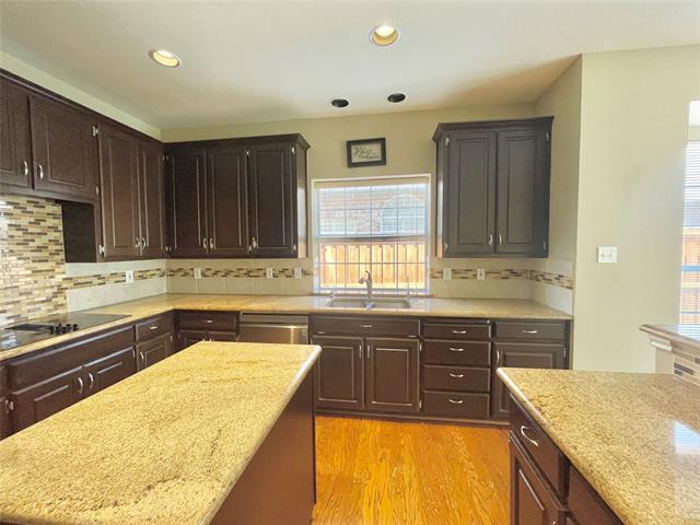 Building Photo - 426 Waterside Dr