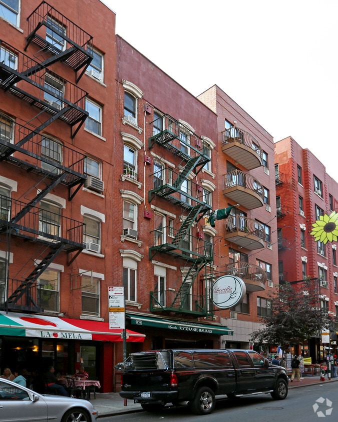 Building Photo - 173 Mulberry St