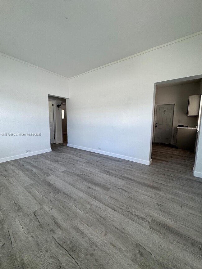 Foto del edificio - 568 E 49th St