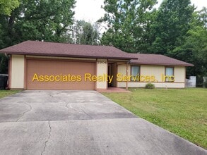 Building Photo - 2904 NW 68th Ave