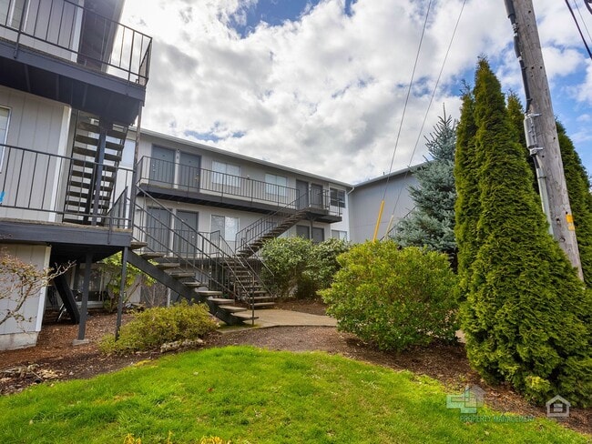 Foto del edificio - V-DAY SPECIAL, APPLY TODAY MOVE-IN RENT FREE!