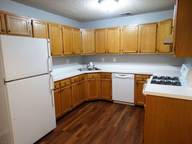 Foto del edificio - 1238 Magnolia Ln