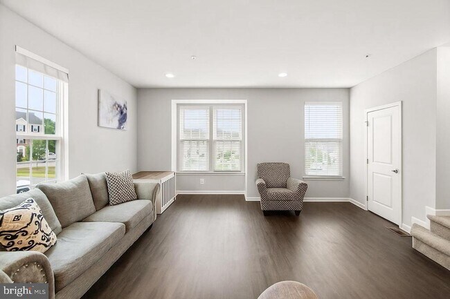 Foto del edificio - 5758 Barts Way