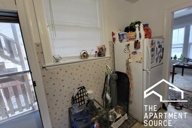 Photo - 3701 N Hoyne Ave Apartment