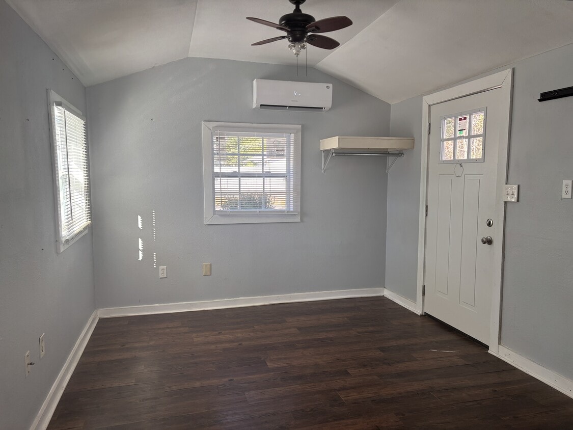 Photo - 2015 Hardy St (Hattiesburg, MS)