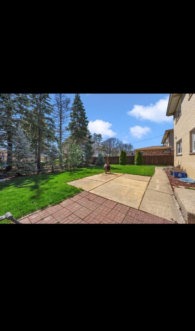 Foto del edificio - 1103 E Ardyce Ln
