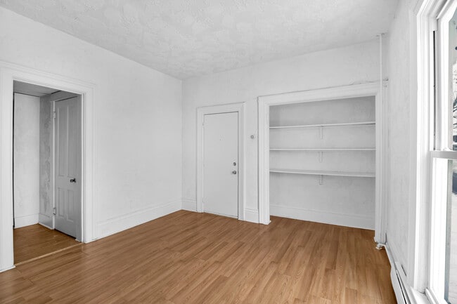 Foto del edificio - 111 Cottage St