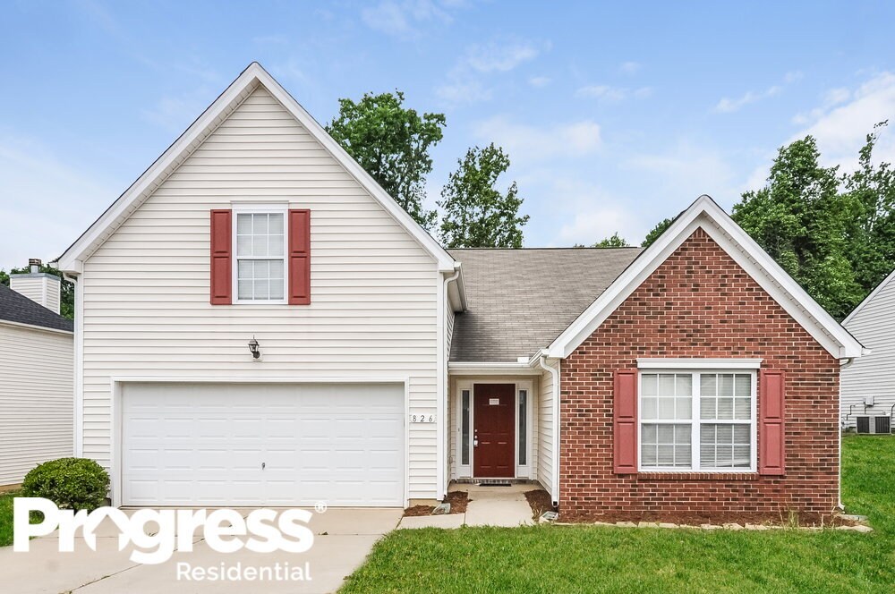 Foto principal - 826 Red Oak Tree Dr