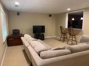 Building Photo - 5182 Glenstone Ct