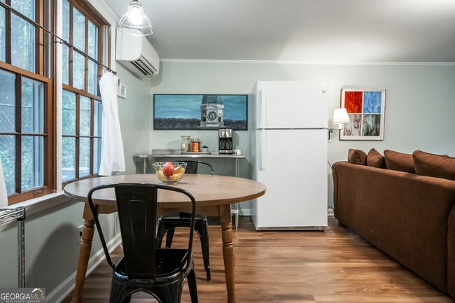 Foto del edificio - 290.5 Milledge Cir