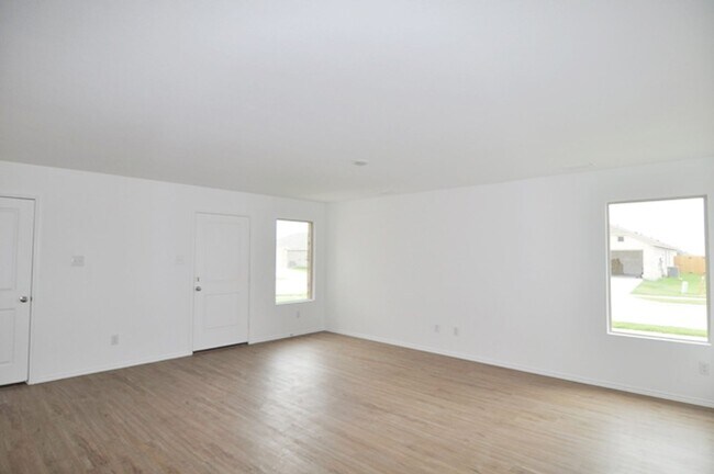 Foto del edificio - AVAILABLE NOW - Like-New 2024 Lennar Home in Amenity-Rich Community | 3 Bedrooms, Granite Counter...