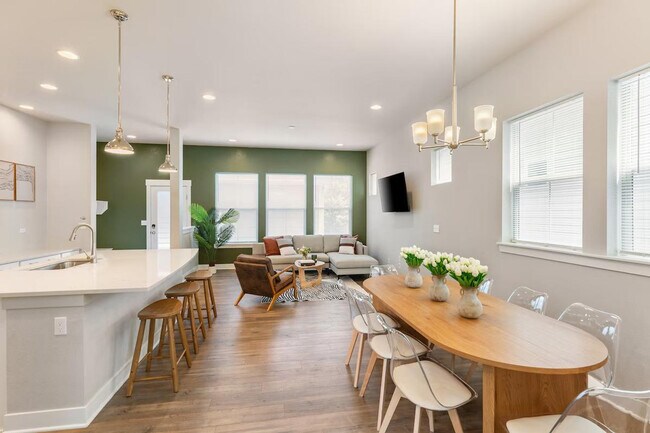 Building Photo - 9912 E 61st Ave