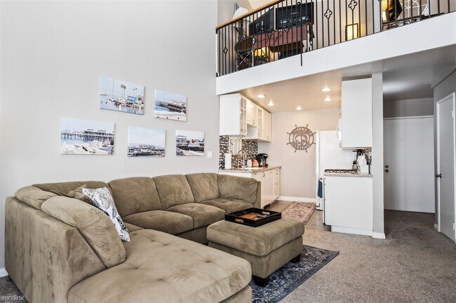Building Photo - 2 br, 2 bath Condo - 565 Esplanade 411