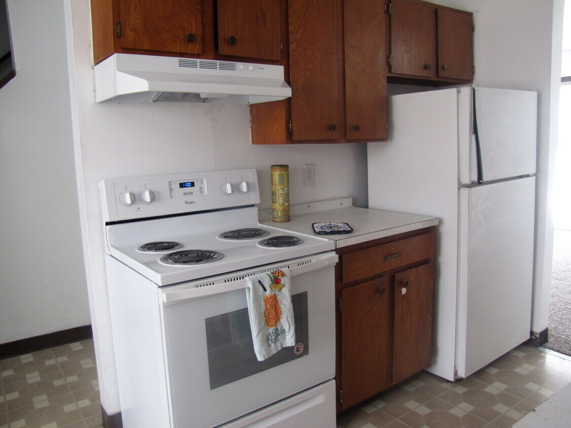 Galley Style Kitchen - 100 Ave M Ave W