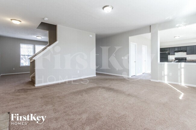 Foto del edificio - 527 Hollow Pear Dr